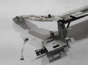 Land Rover Discovery Sport (2014–2026) Schlossträger und seine Teile (Frontmaske) LR084656 - 2