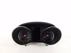 Instrument cluster - A2059001018