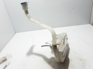 Land Rover Discovery Sport (2014–2026) Front washer fluid reservoir BJ3217B613B - 3
