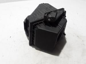 Land Rover Discovery Sport (2014–2026) Luftfiltergehäuse GJ329A612AB - 3