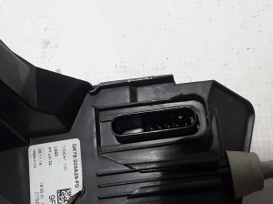 Land Rover Discovery Sport (2014–2026) Front door lock GK72203A29FD - 2
