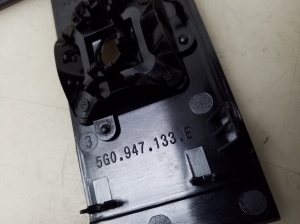 Volkswagen Golf VII (2012–2026) Eesmine sisevalgustuspaneel 5G0947133E - 2