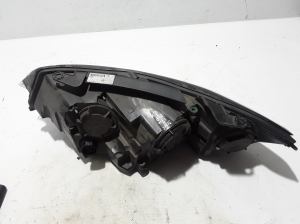 Land Rover Discovery Sport (2014–2026) Esituli FK7213W029AG - 6