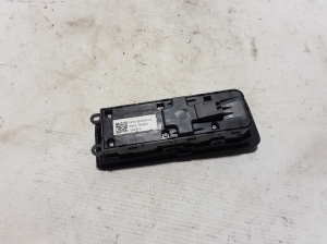 Land Rover Discovery Sport (2014–2026) Front door glass switch FK7214540AC - 3