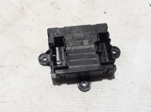  Esiukse juhtplokk  - HL8314D618AB 