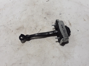 Land Rover Discovery Sport (2014–2026) Front door check FK7223552AC - 2