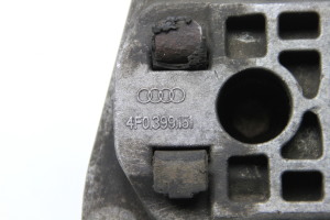 AUDI A6 C6 (2004–2011) Käigukasti padi 4F0399151 - 2