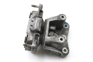 AUDI A6 C6 (2004–2011) Käigukasti padi 4F0399151 - 3
