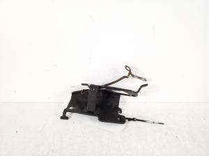 Mercedes Benz C-Class 205 (2014–2021) Heckscheibenrollo Halter A2058605700 - 2