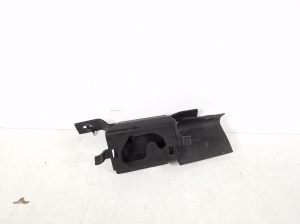 Mercedes Benz C-Class 205 (2014–2021) Heckscheibenrollo Halter A2058605500 - 2