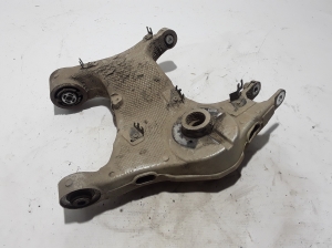 Land Rover Discovery Sport (2014–2026) Tagumine õõtshoob FK725B530AF - 2