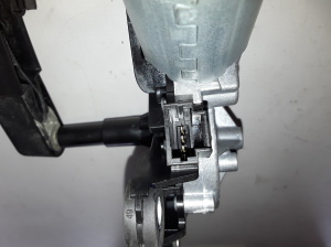  Rear wiper motor 