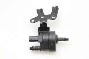 Volkswagen Polo V (2009–2017) Sonstiges Ventil 06H906517T
