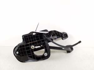 Mercedes Benz C-Class 205 (2014–2021) Piduripedaal A2052901800 - 6