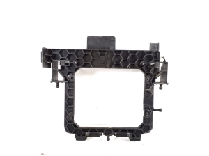 Mercedes Benz C-Class 205 (2014–2021) Muu kinnitus A2741410140 - 2