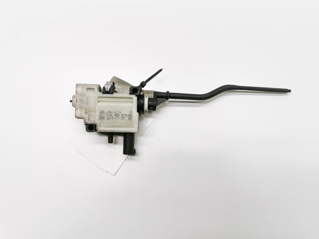 Used BMW 1 SERIES Fuel filler cap lock 6985879