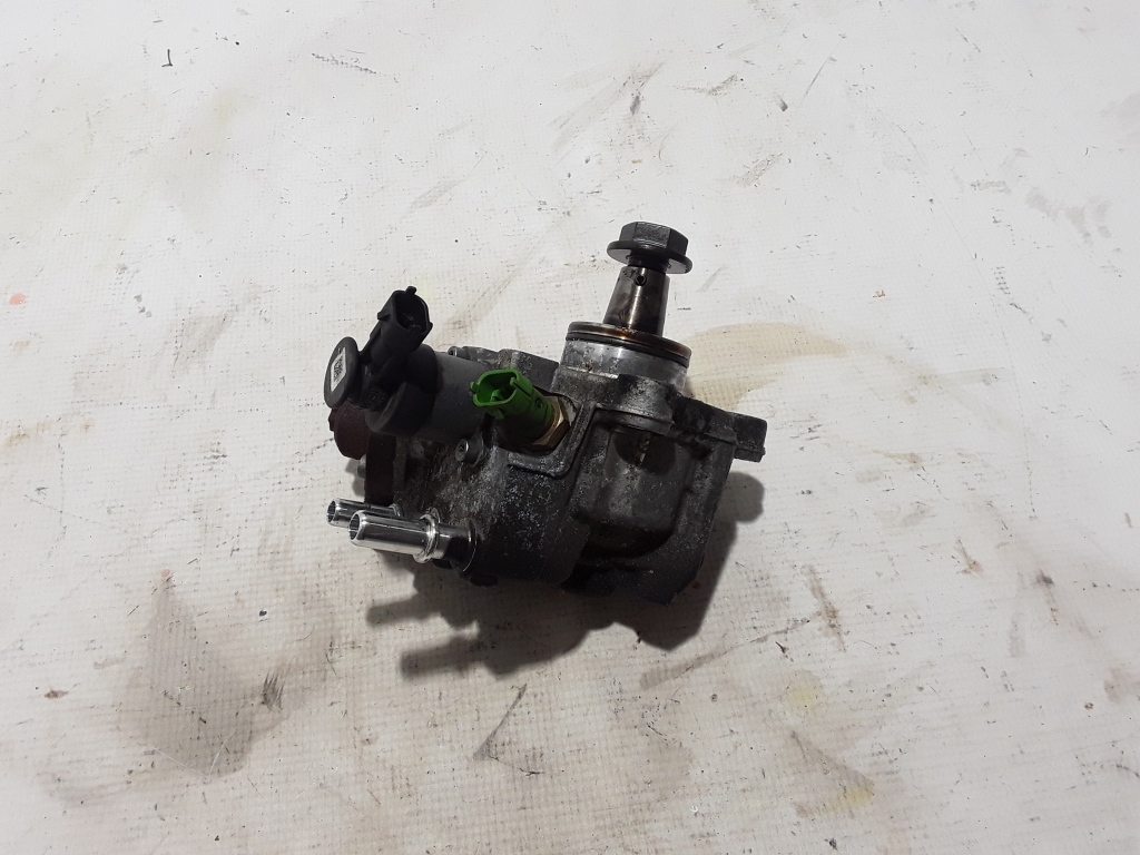 LAND ROVER Discovery Sport 1 generation (2014-2024) Fuel Pump G4D39B395AA 21013784