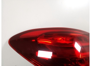  Rear corner lamp 