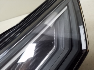 AUDI A6 C8 (2018–2025) Scheinwerfer vorne 4K0941034 - 3