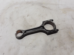  Connecting rod 