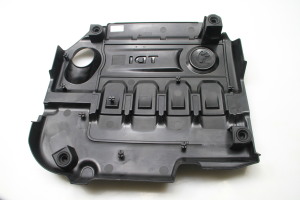 Skoda Octavia III (2013–2019) Engine cover 04L103925N - 4