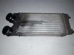  Intercooler radiator 