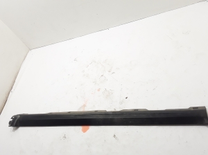 Exterior sill trim - FK7210154AD