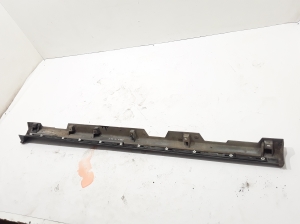 Exterior sill trim - FK7210155AD
