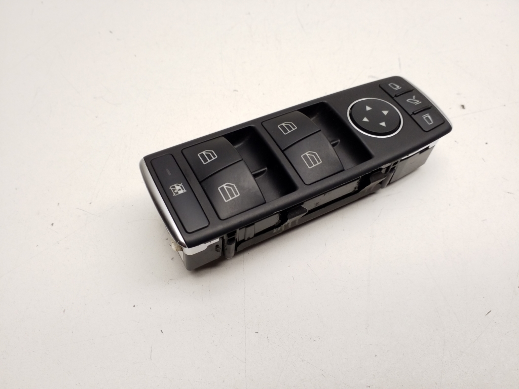 MERCEDES-BENZ A-Class W176 (2012-2018) Front Right Door Window Switch A1669054400 21864768