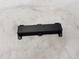  Ein weiteres Detail des hinteren Stoßfängerträgers  - FK727L195AB 