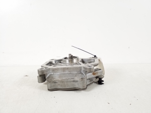 Mercedes Benz C-Class 205 (2014–2021) Vaakumpump A2701800901 - 3