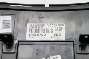 Volkswagen Tiguan (2007–2016) Instrument cluster 5N0920970D - 4