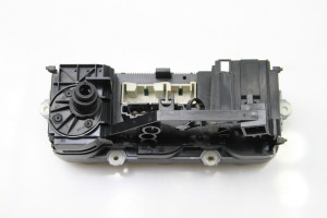 Volkswagen Tiguan (2007–2016) Heater control panel 5M2820045A - 5