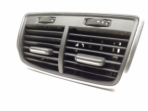  Interior panel ventilation grilles 