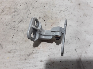 Land Rover Discovery Sport (2014–2026) Front door top hinge LR056354 - 2