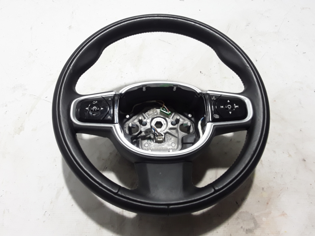 Used VOLVO XC90 Steering wheel 31407817