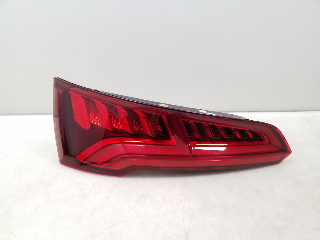 AUDI Q5 FY (2016-2024) Rear Left Taillight 24966182