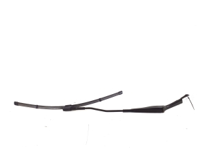 Mercedes Benz C-Class 205 (2014–2021) Wischerarm vorne A2058208401