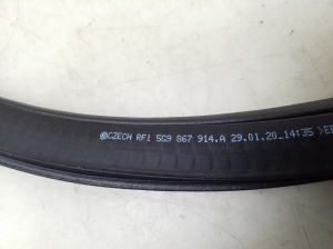 Volkswagen Golf VII (2012–2026) Tagumise külje ukse tihenduskumm kerel 5G9867914A - 2