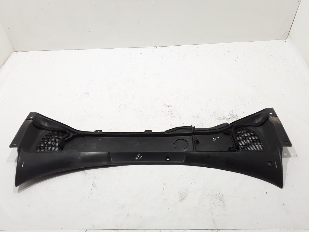 VOLVO XC60 1 generation (2008-2017) Front  Wiper Cowl Trim 31271658 21014993