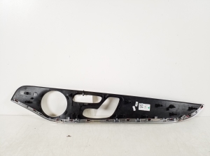 Mercedes Benz CLA-Class W117 (2013–2019) Priekšējo durvju apšuvuma apdare A2057208308 - 4
