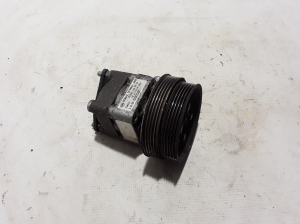   Power steering pump 