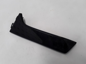  Trunk lid strap 