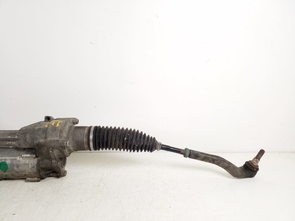 Used Mercedes Benz Vito Steering column and its parts