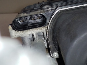 Volkswagen Passat B7 (2010–2014) Scheibenwischermechanismus vorne und seine Teile - 2
