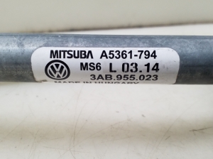 Volkswagen Passat B7 (2010–2014) Scheibenwischermechanismus vorne und seine Teile - 3