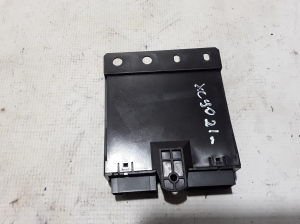  Trunk lid control module 