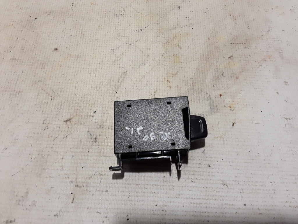 Used VOLVO XC90 Sim card reader 31494702