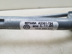 Volkswagen Passat B7 (2010–2014) Scheibenwischermechanismus vorne und seine Teile - 2