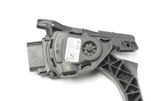 Accelerator pedal - 6G929F836 